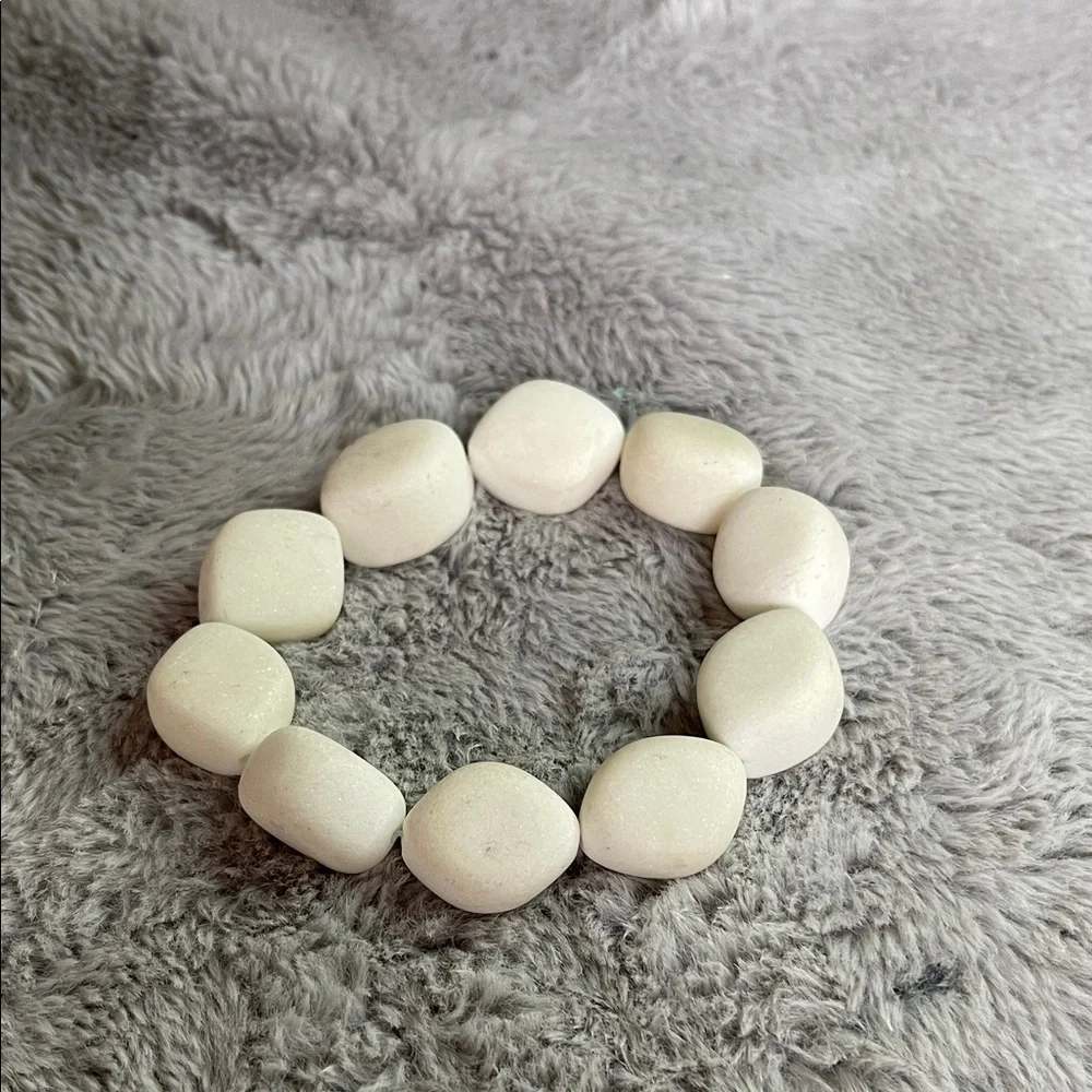 Elegant White Beaded Jewelry Set